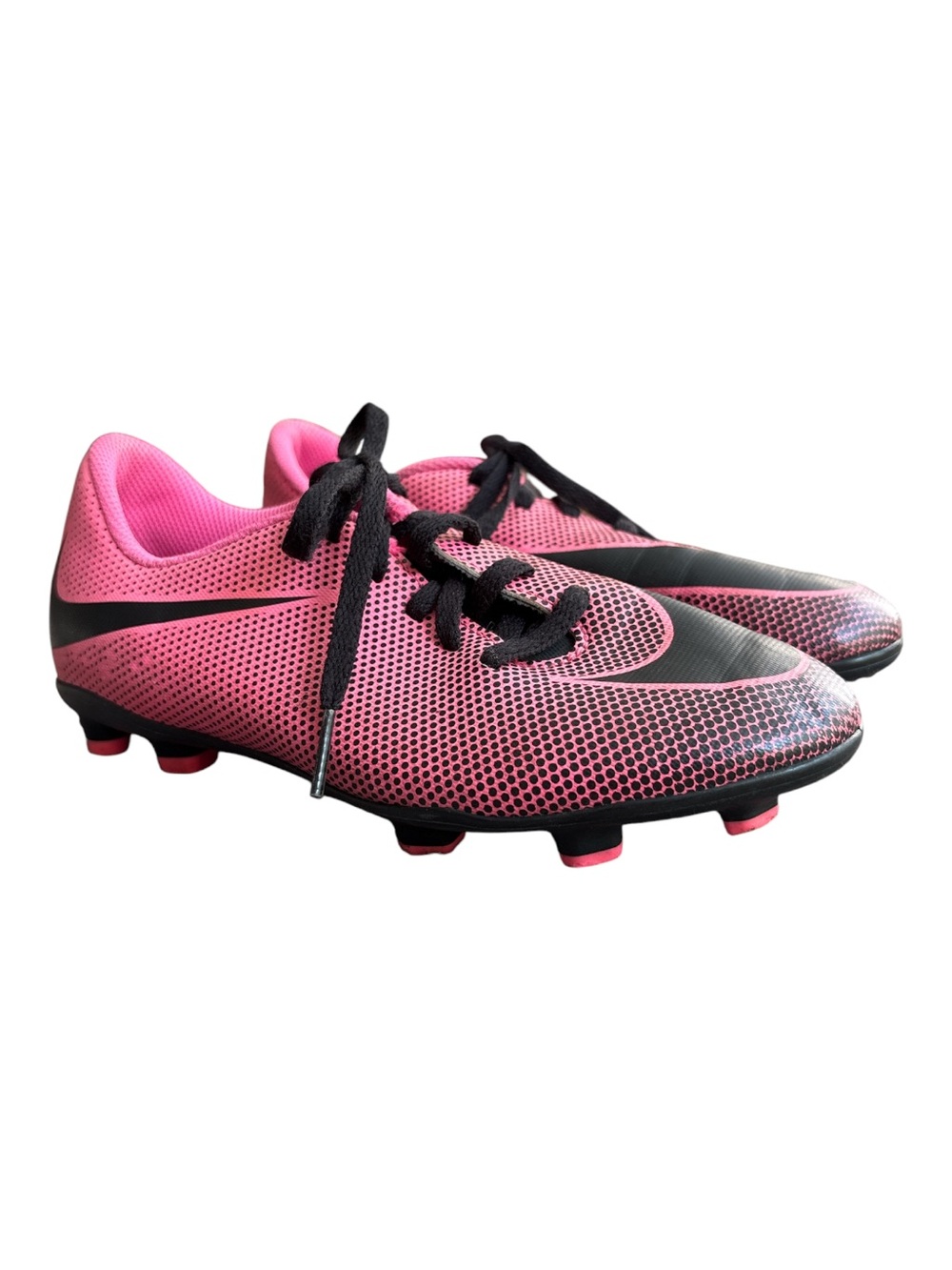 NIKE KIDS PINK AND BLACK SOCCER CLEATS READY FOR YOUR PLAYERS NEXT GOAL 3 YOUTH